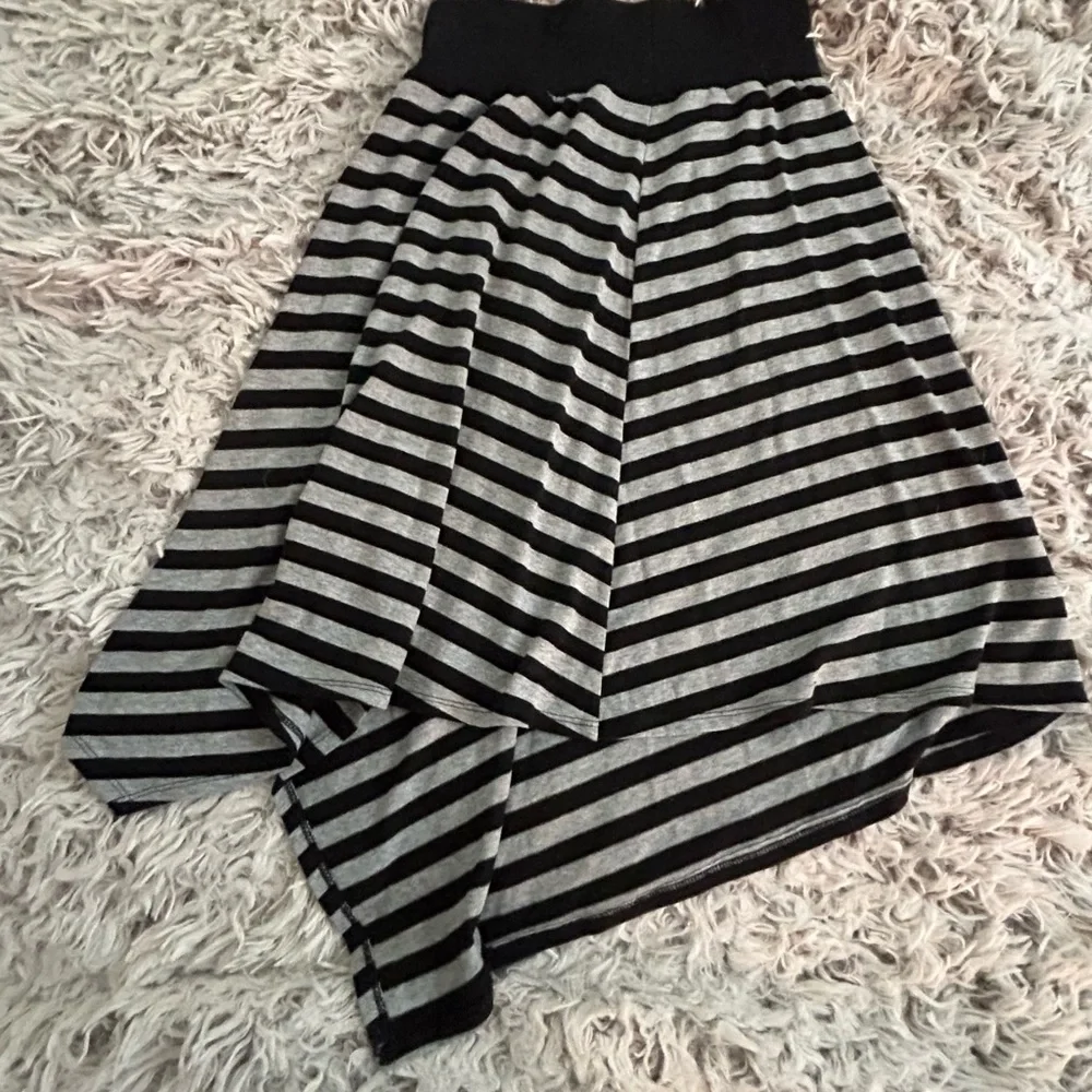 Women's black & grey Skirt, Size Small - Picture 2 of 9